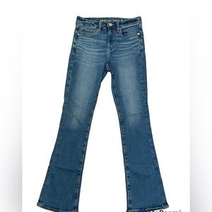 AMERICAN EAGLE - womens jeans - hi- rise skinny kick - size 6